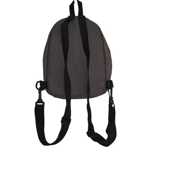 Cruise Club Mini Backback with Pockets An Adjustable Straps Gray and Black NWOT - Picture 3 of 5